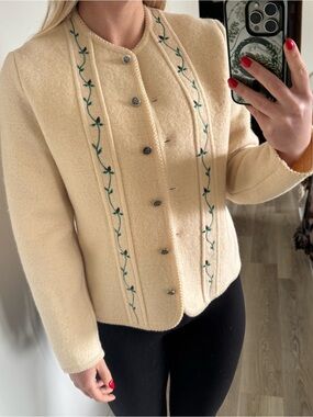 SKYR Sportswear Cream & Peach Wool Sweater